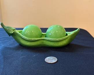 Kate Aspen Two Peas in a Pod Ceramic Salt and Pepper Shakers 