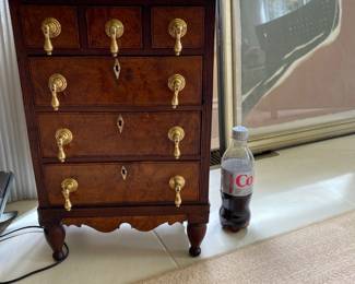 271Apr 08 2025 05 42pmzeJu