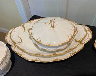 Haviland Schleiger 133 9.75" Oval Covered Vegetable Dish 