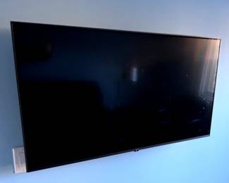 flat screen tv