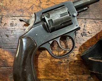 Antique and vintage guns 