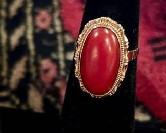 14K GOLD CORAL RING.  ELEGANT!