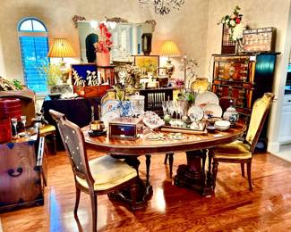 INTO THE VINTAGE ASIAN DINING ROOM!