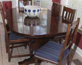 TRESTLE DINING TABLE W/2 LEAVES TO SEAT 12