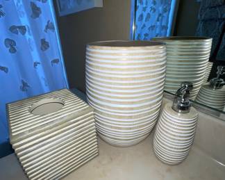 Decorative Waste Basket Soap Tissue holder set 