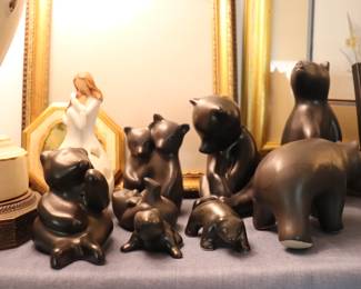 Pigeon Forge Pottery Black Animals