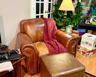 Leather chair 