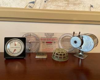 Lot 1121 Vintage Gargoyle Marine Oils Gauge Pencil Sharpener Flower Frogs Director Instrument Navigation Course Plotter