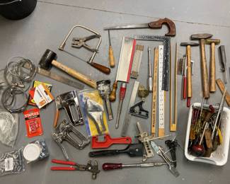 Lot 1050 Hand Tools