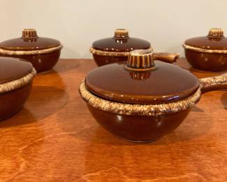 Lot 1309 Hull Pottery 6 French Onion Soup Bowls w Lids