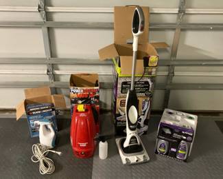 Lot 1392 Shark Sonic Duo Black and Decker Steam Cleaner 1400 psi Power Washer