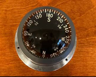 Lot 1252 Vintage Airguide Marine Compass