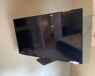 Lot 1028 2012 Samsung 46 1080P LED LCD HDTV