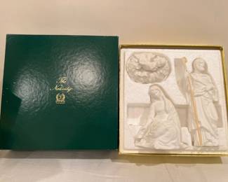 Lot 1429 Lenox Nativity The Holy Family Set of 3 in Box