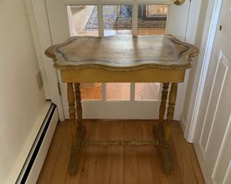 Small cottage Victorian table