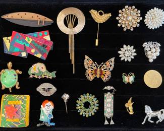 Vintage & modern brooches pins 