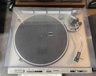 Technics turntable 
