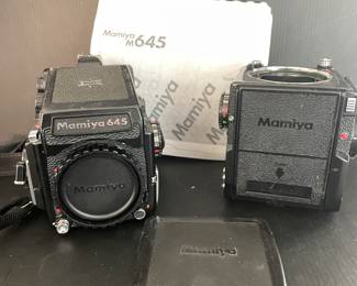 Mamiya 645 Camera & battery Japan