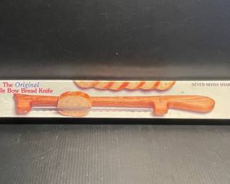 Fiddle bow bread knife 