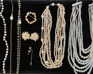 Vintage costume pearls