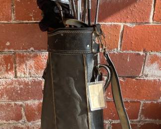 Vintage golf clubs 