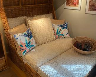 It couldn’t get more authentically boho than this rattan chaise bed! Very unique!! 