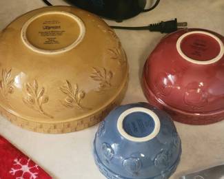 Stoneware mixing bowls