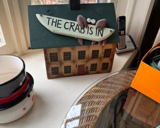 The crabs are in decorative house