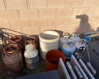 Check out that vintage crock!!! It is large!
