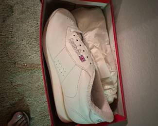 NIB Vintage ladies Reebok Shoes