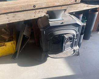 Cast iron Stove with parts