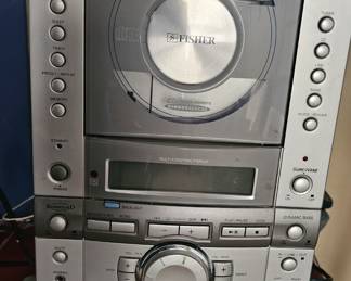 Fisher Slim-1500 AM/FM Radio CD Player Stereo