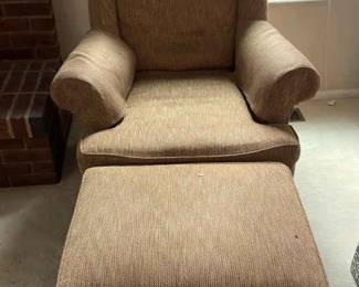 Tan Sandlewood Finish Chair And Ottoman Set