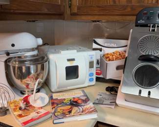 Kitchen Aid Artisan Mixer, Toastmaster Bread Box Bread Machine, New Rival Deep Fryer Premiere Coll