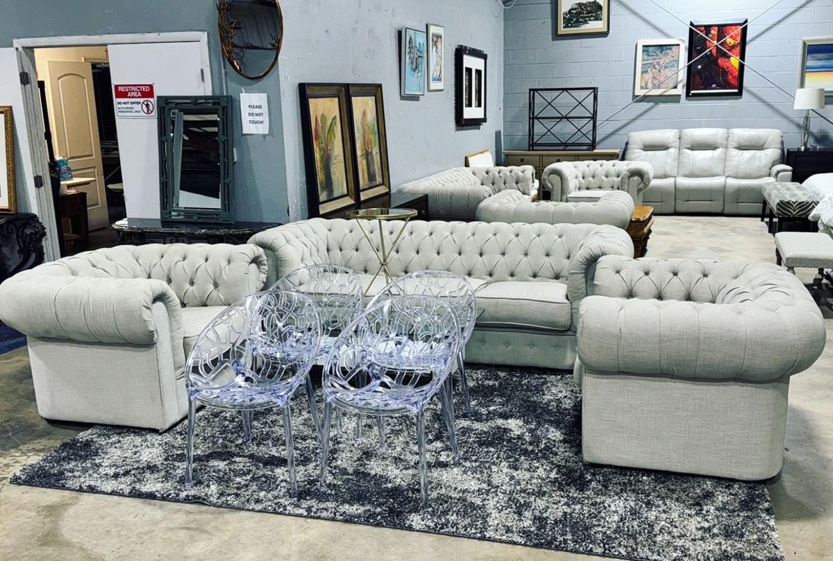 Tufted Sofa and Chairs and Lucite Chairs Orlando Estate Auction