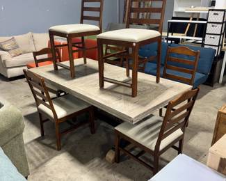 Dining Table & Chairs Orlando