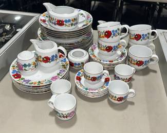 Hungarian China Orlando Estate Auction