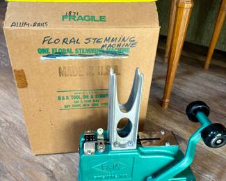 Floral Stemming Machine
