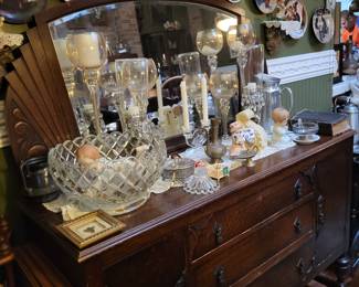 Art deco server