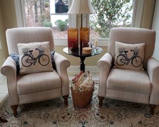 Pair small recliners