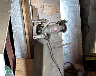 Metal grinder 