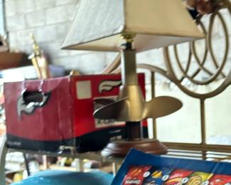 Boat propeller lamp