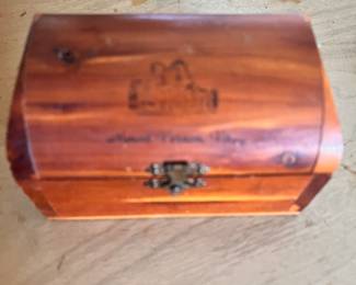 Trinket Box from Mt. Vernon 