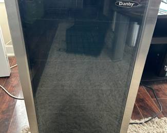 Danby wine refrigerator
