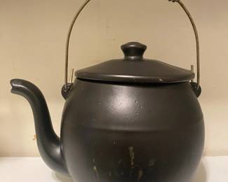  013 204 McCoy Kookie Kettle