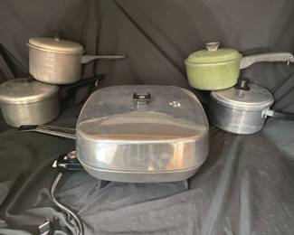 233 Aluminum Pots  Skillet