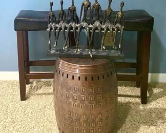 029 Unique Stools  Decor 