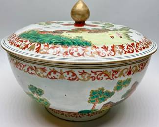 Large Antique Lidded Chinese Export Porcelain Covered Dish