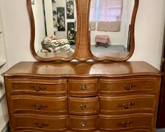 Vintage Bassett Furniture French Provincial