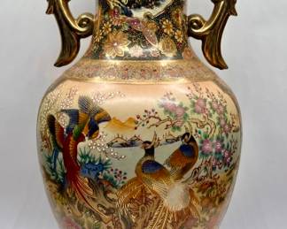 Large Vtg Highly Detailed Satsuma Ceramic Vase